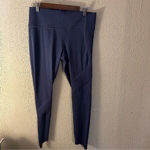 Under Armour Heat Gear Womens Academy Vanish Pleated Ankle Leggings Size L Gym